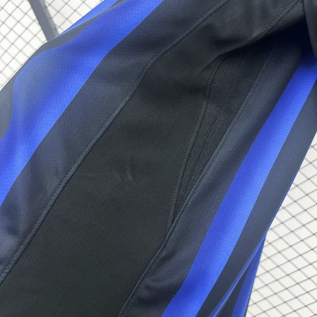 Inter Milan Soccer Jersey - Image 7