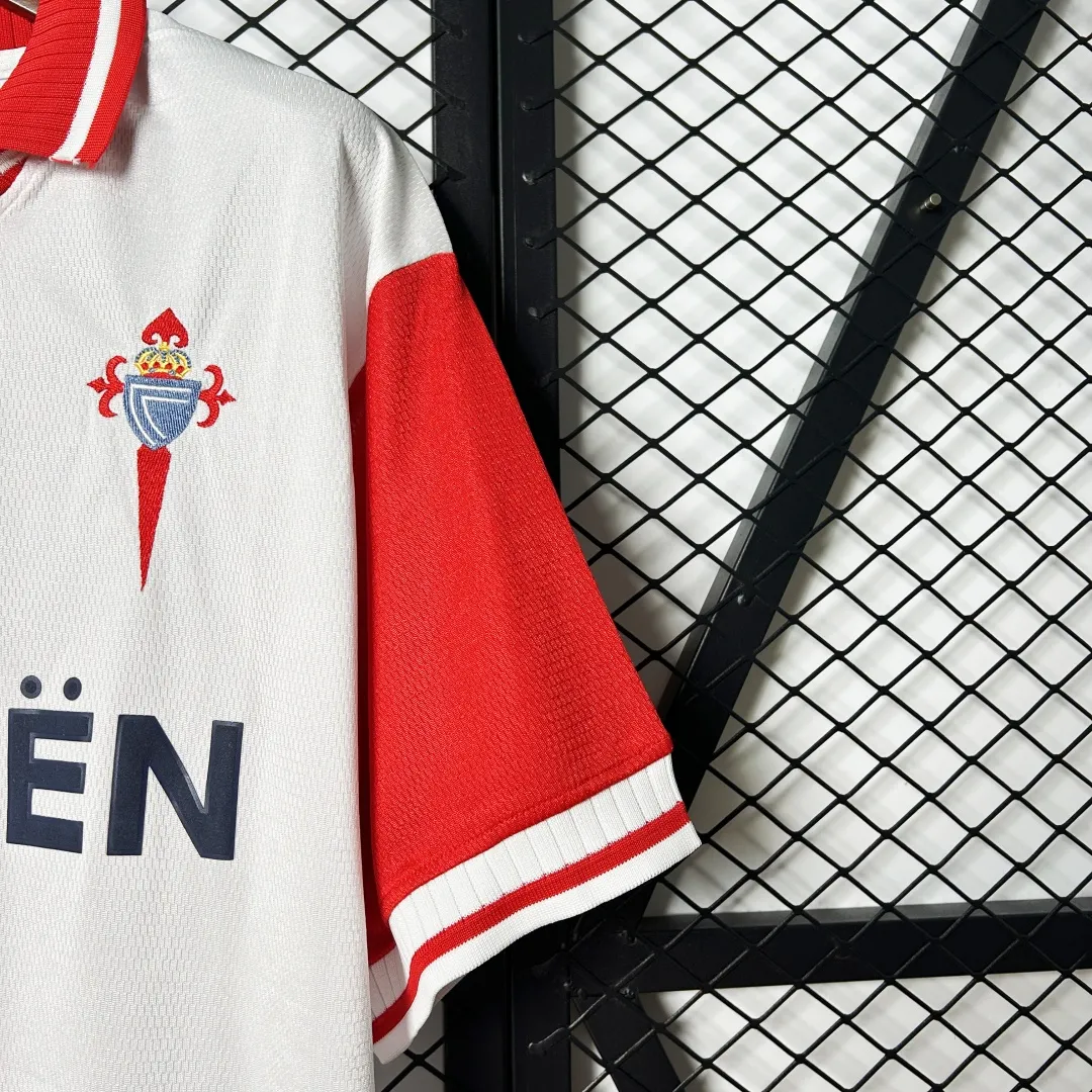 Umbro Celta Vigo 2001/02 Jersey - Image 7