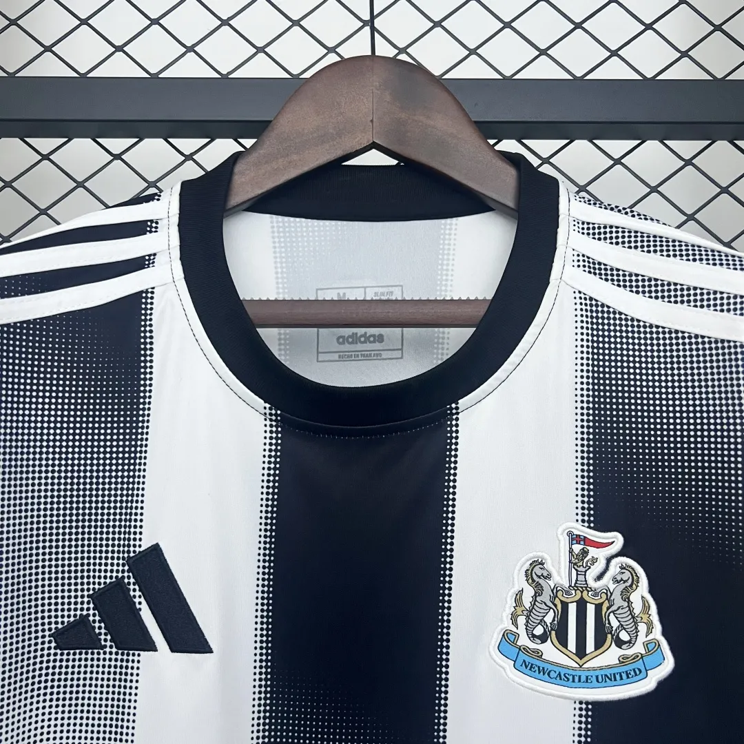 Newcastle United Home Jersey - Image 6