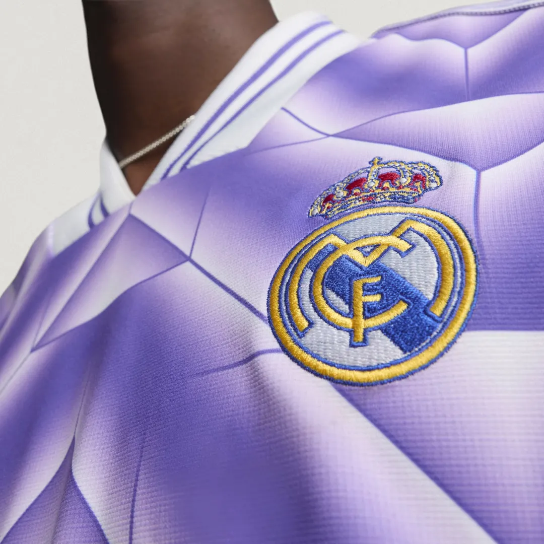 Real Madrid Football Jersey - Image 4