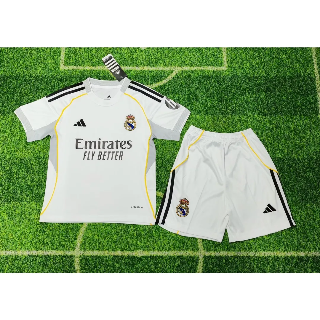 Real Madrid Kids Soccer Kit - Image 5