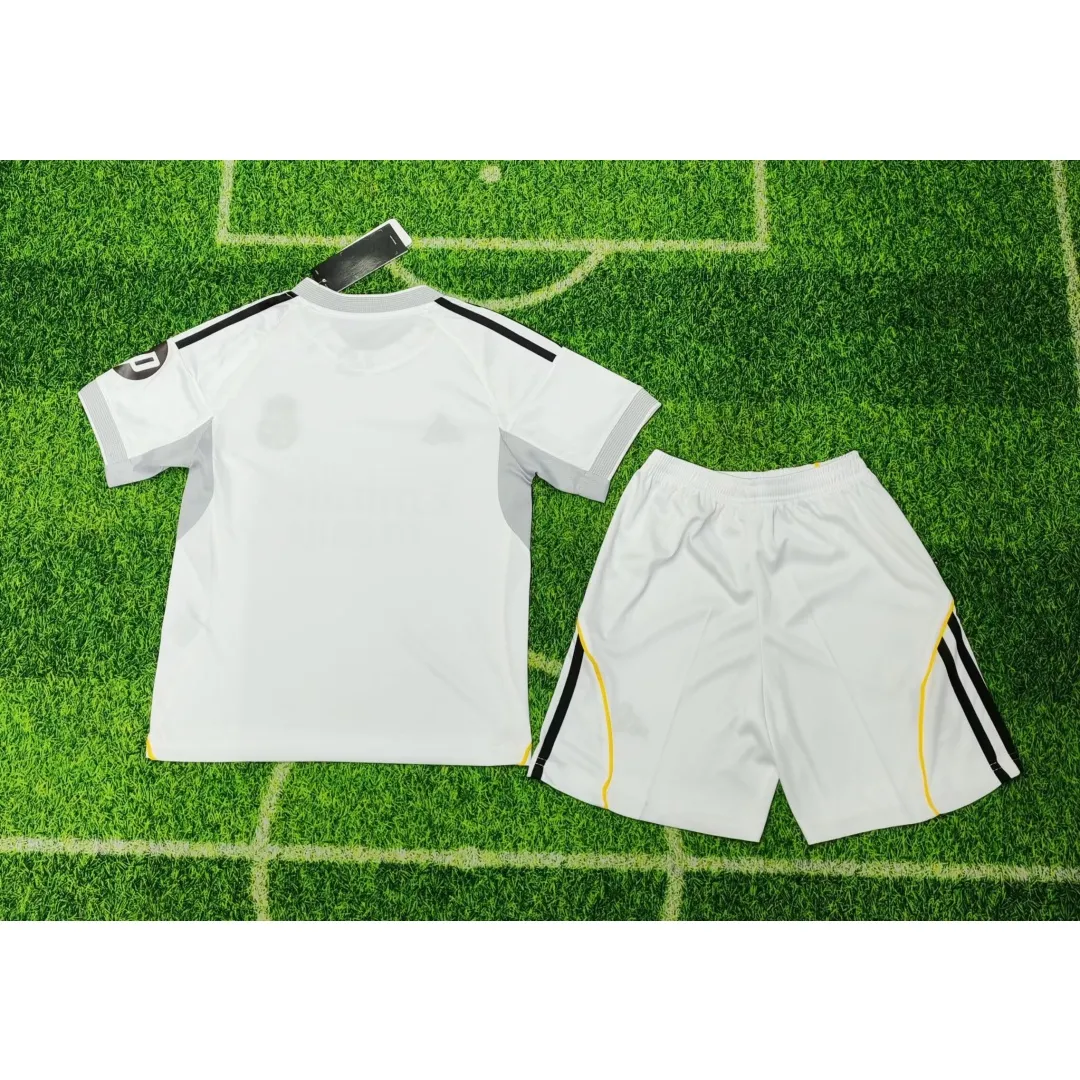 Real Madrid Kids Soccer Kit - Image 7