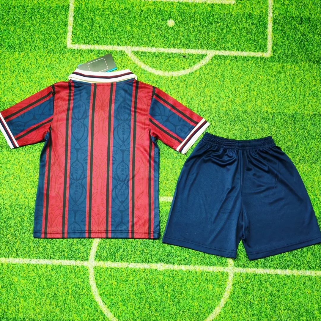 Barcelona Kids Soccer Kit - Image 3