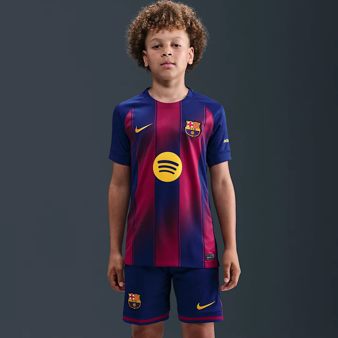 Nike Barcelona Kids Football Kit - Image 3