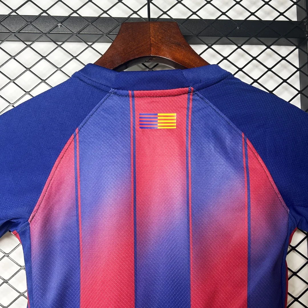 Nike Barcelona Kids Football Kit - Image 13