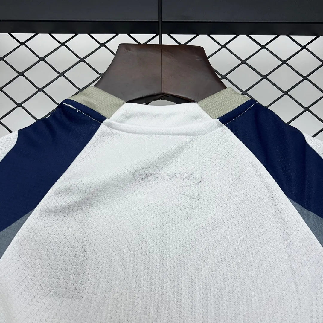 Tottenham Kids Football Kit - Image 7