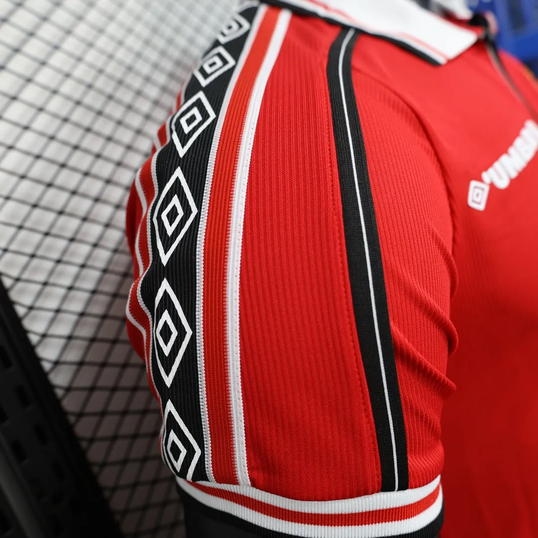 Manchester United 1998/99 Retro Home Jersey - Image 7