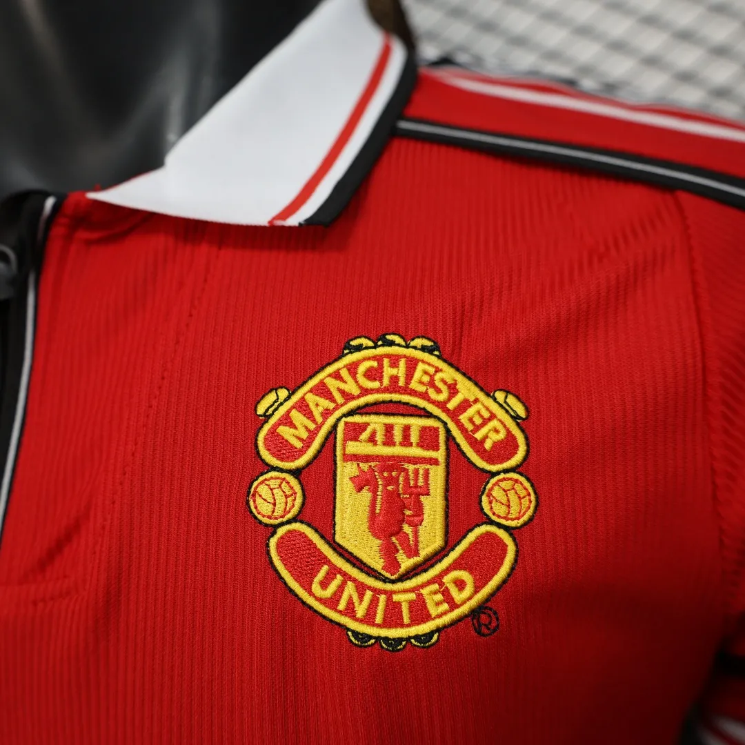Manchester United 1998/99 Retro Home Jersey - Image 6