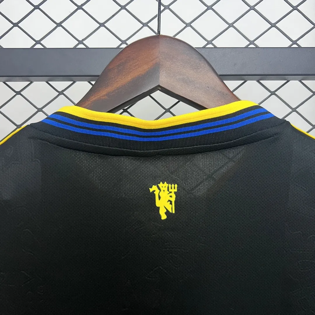 Manchester United Third Away Jersey - Image 6