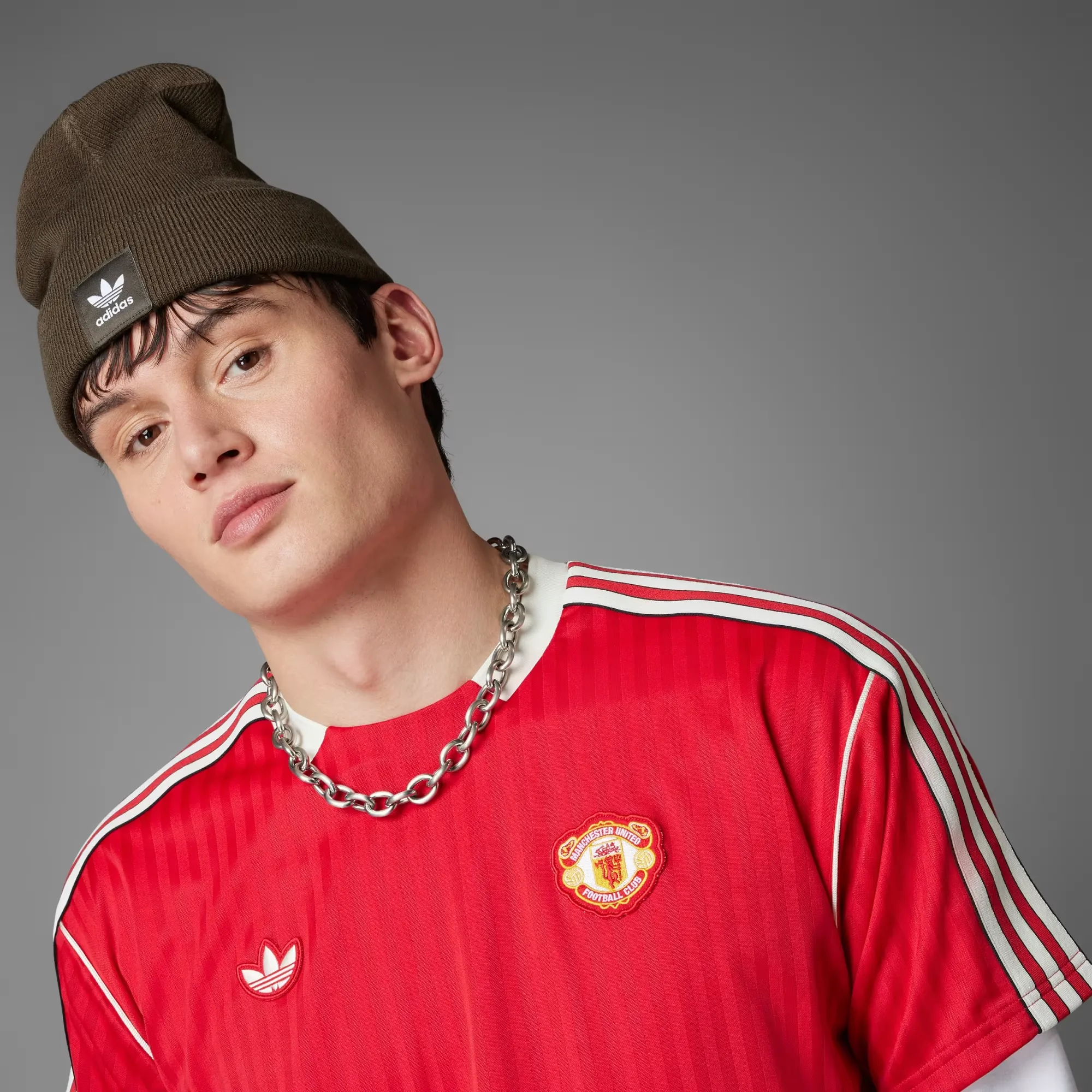 Manchester United Football Jersey - Image 5