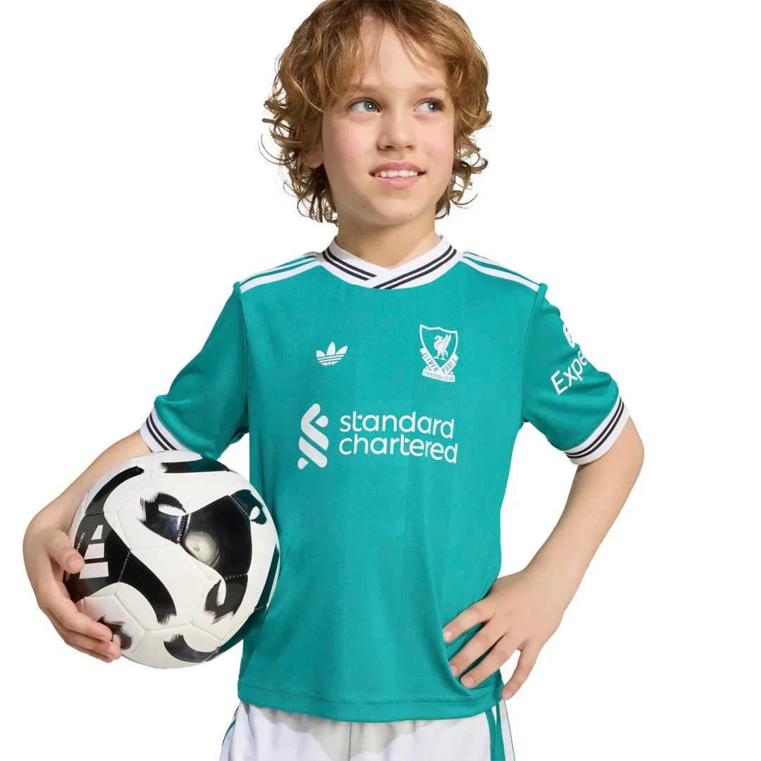 Liverpool Kids Football Kit - Image 4