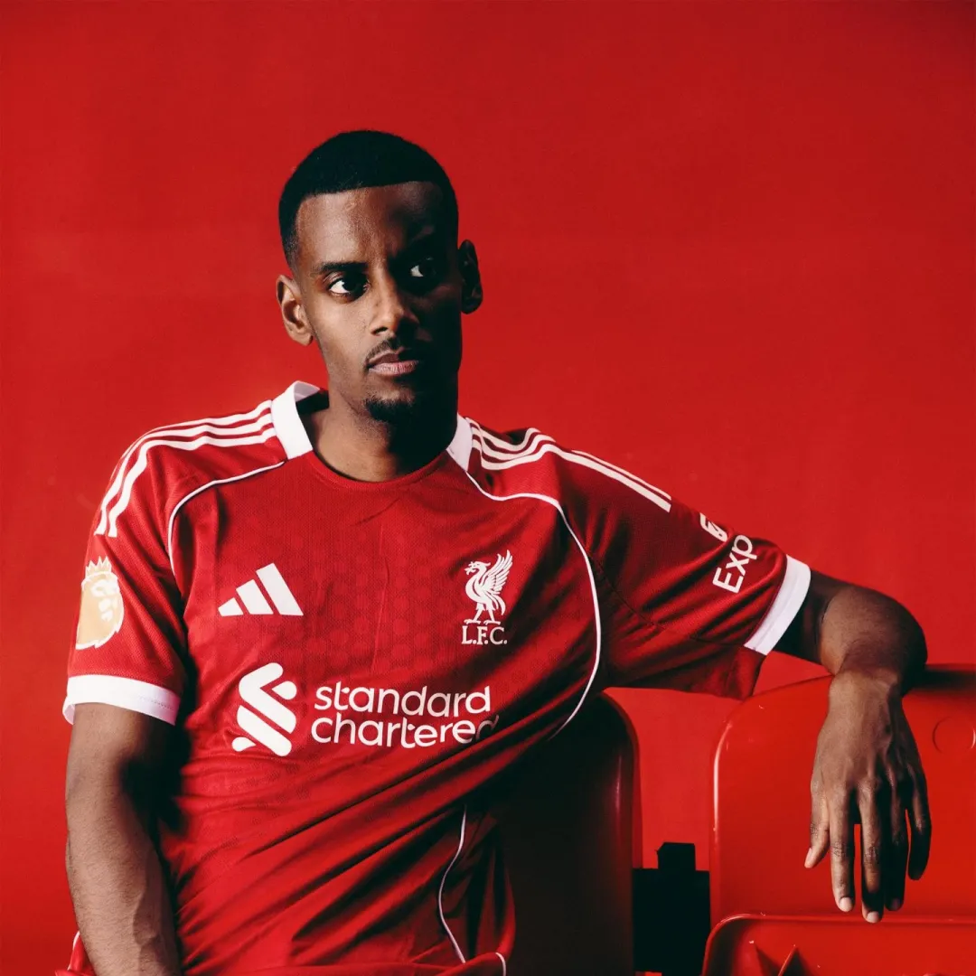 Liverpool ISAK 9 Home Jersey - Image 6