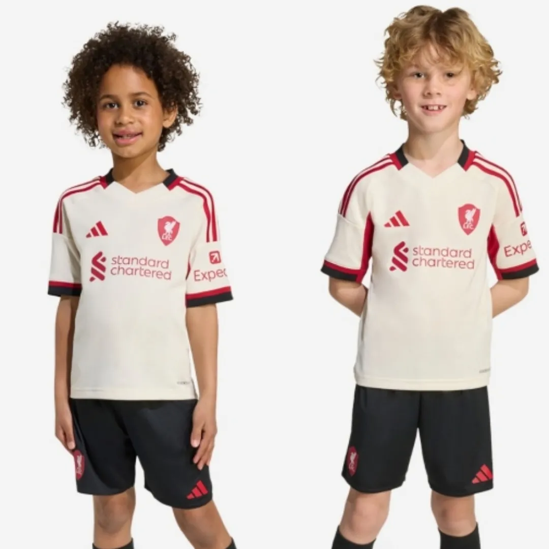 Liverpool Kids Football Kit - Image 3