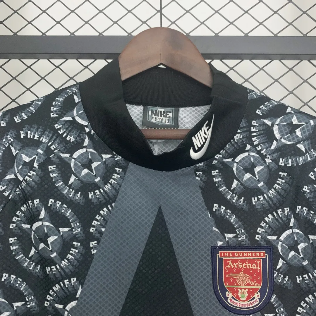 Arsenal Goalkeeper Long Sleeve Jersey - Image 4