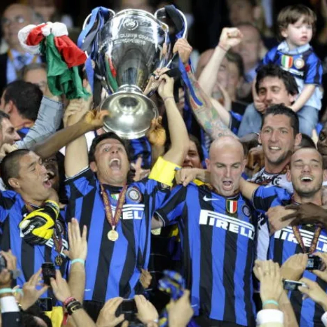 Alternative view of Inter Milan 2010 UCL Jersey