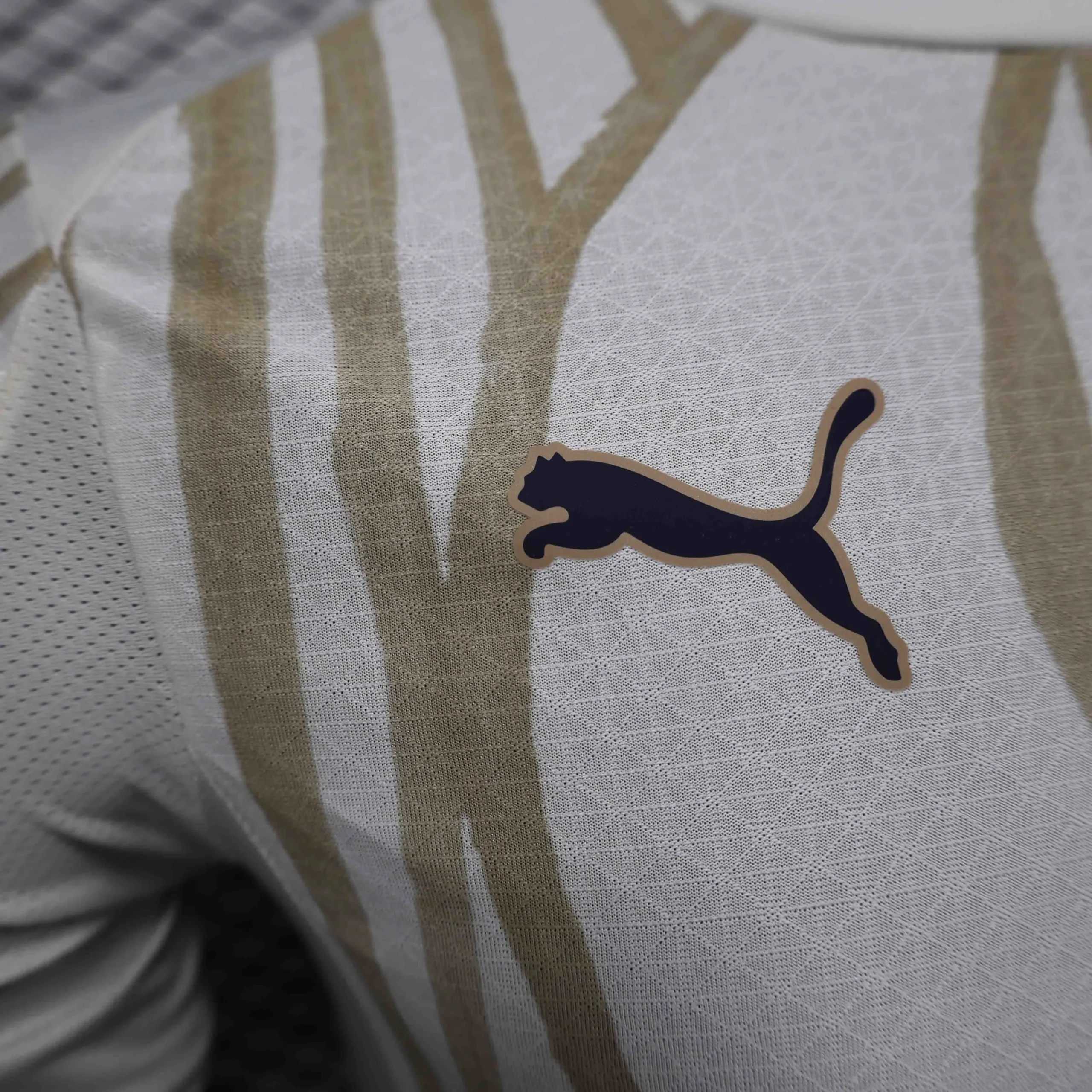 Puma Al Hilal Away Soccer Jersey - Image 4