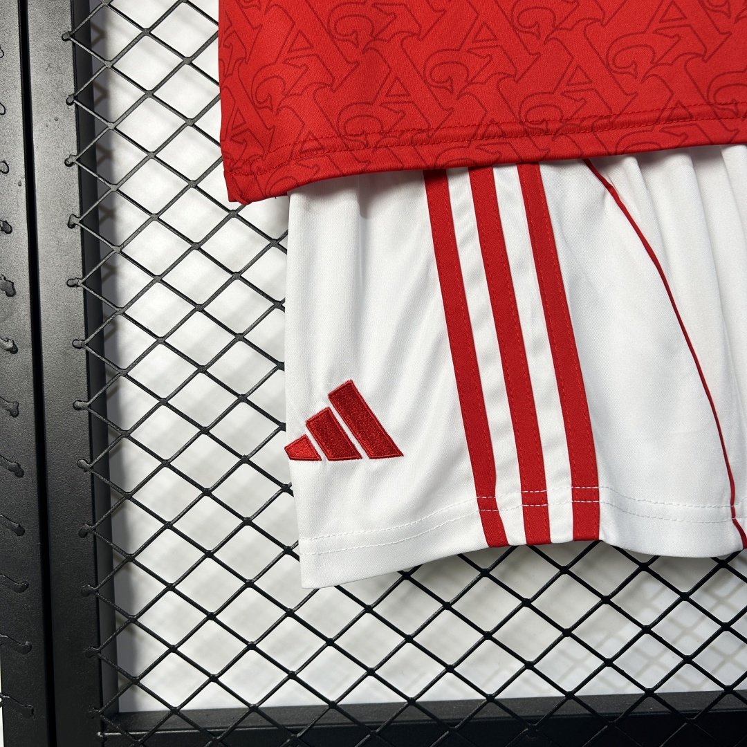 Arsenal Kids Home Kit - Image 7