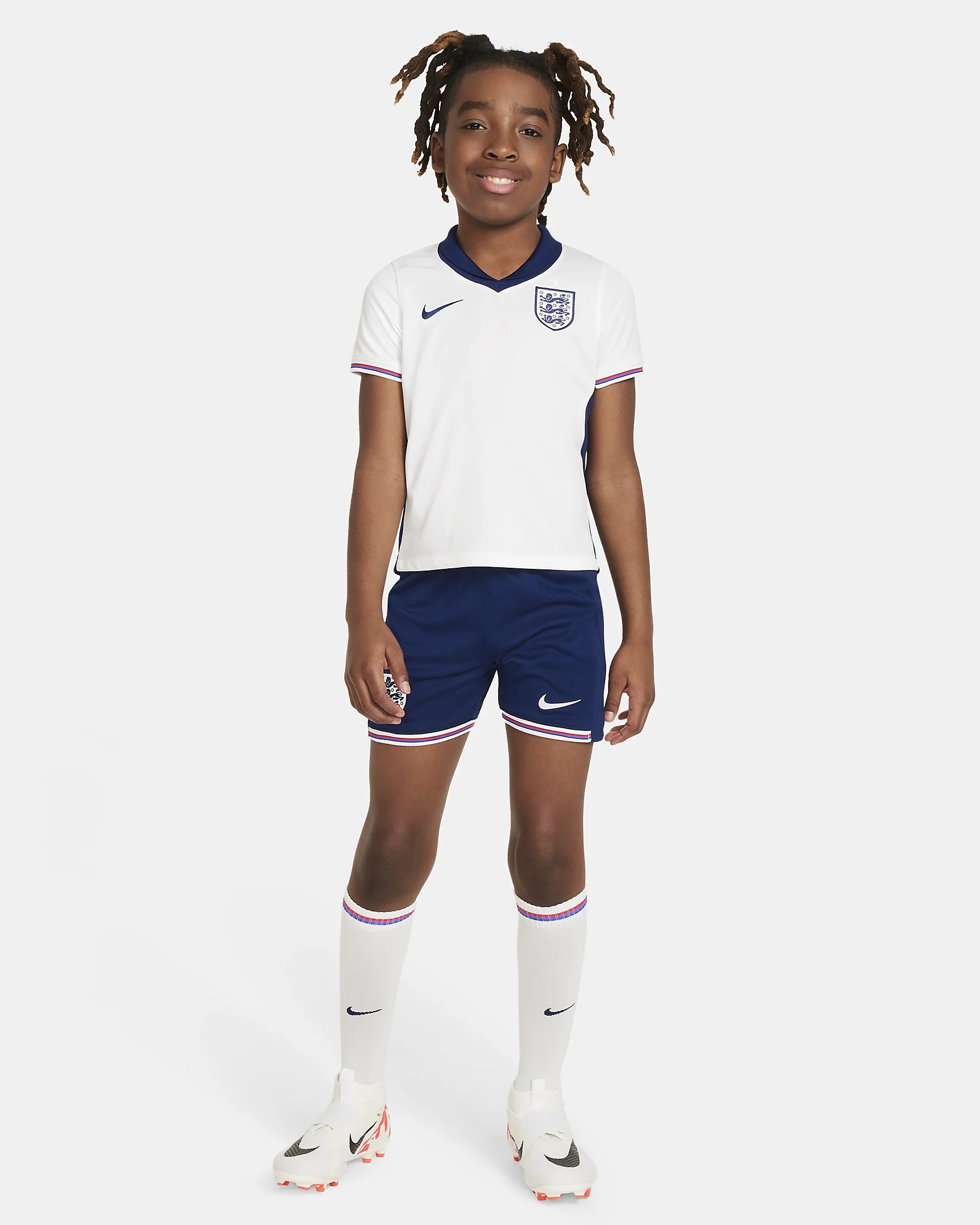 Nike England Kids Football Kit - Image 3