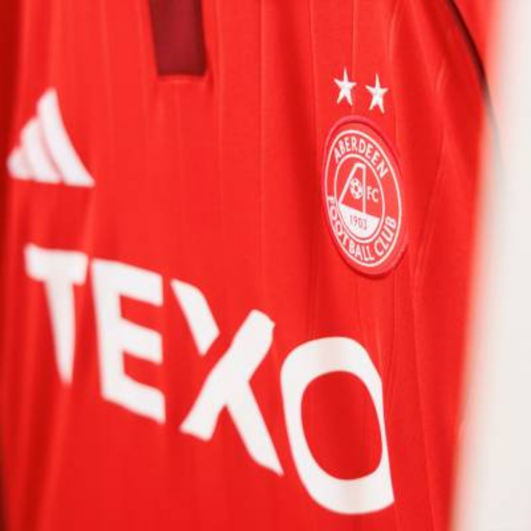 Aberdeen FC Home Jersey - Image 6